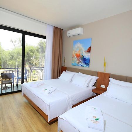 Hotel Mezzanine Bay Himarë Exterior foto