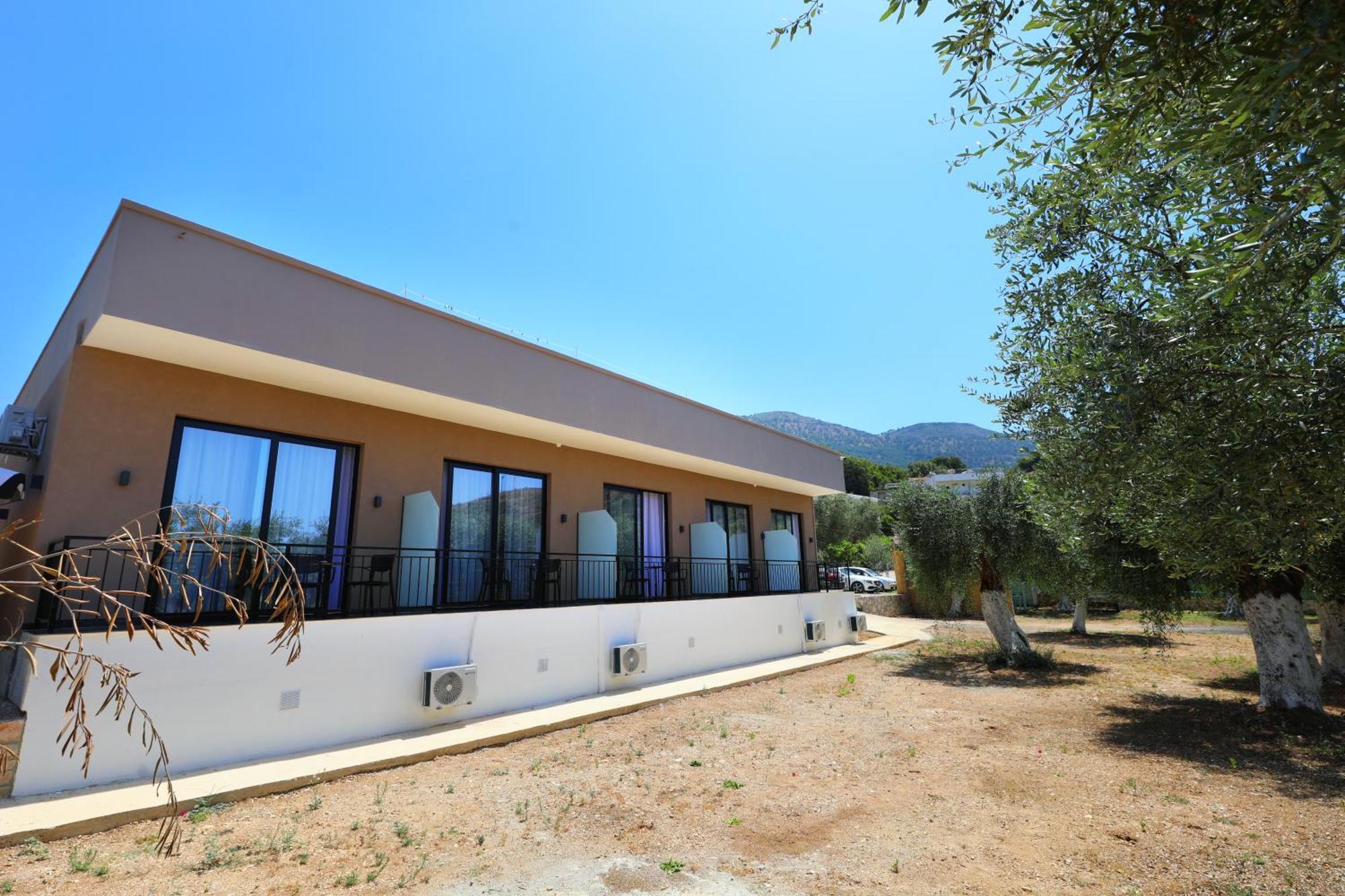 Hotel Mezzanine Bay Himarë Exterior foto