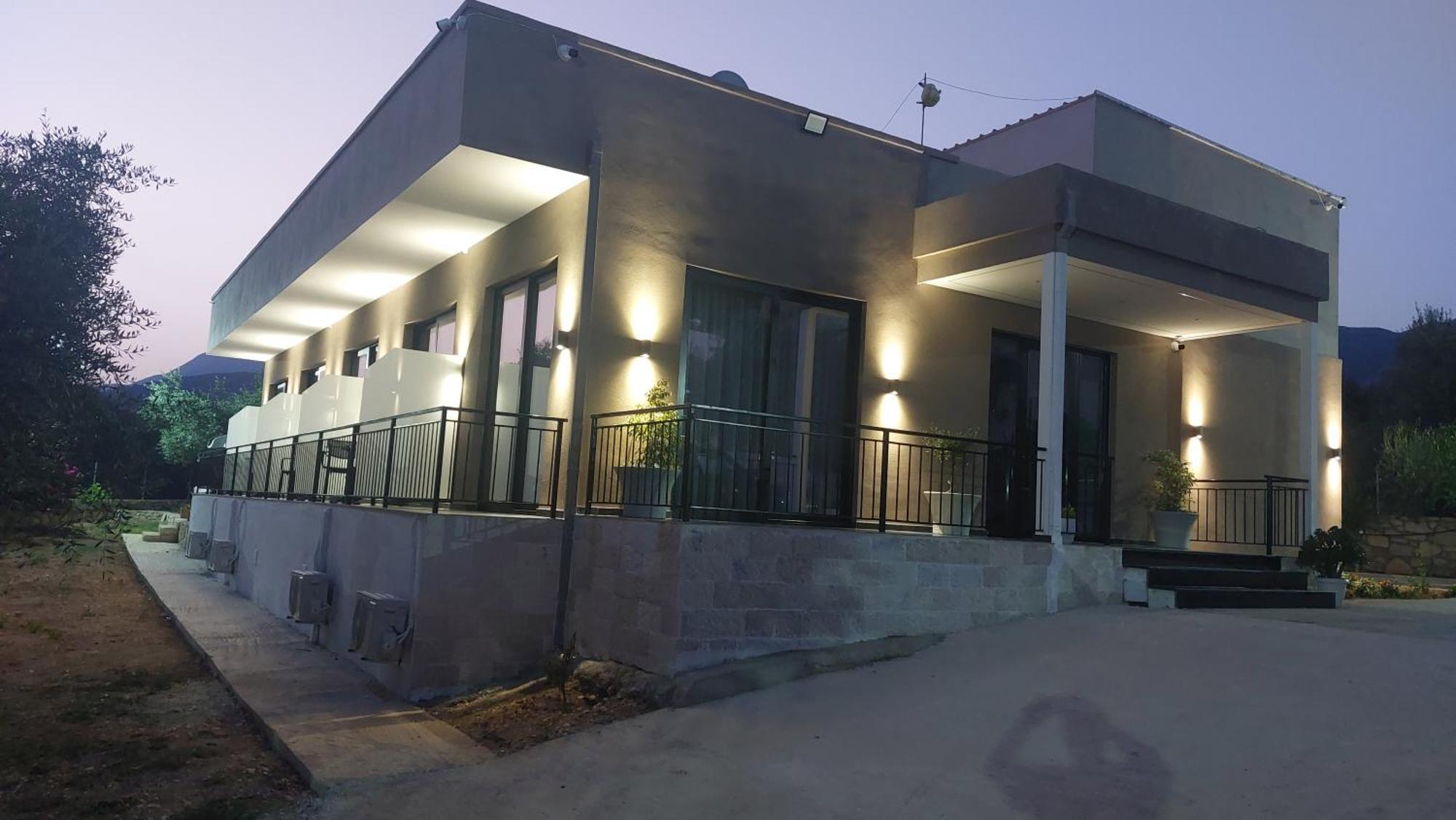 Hotel Mezzanine Bay Himarë Exterior foto